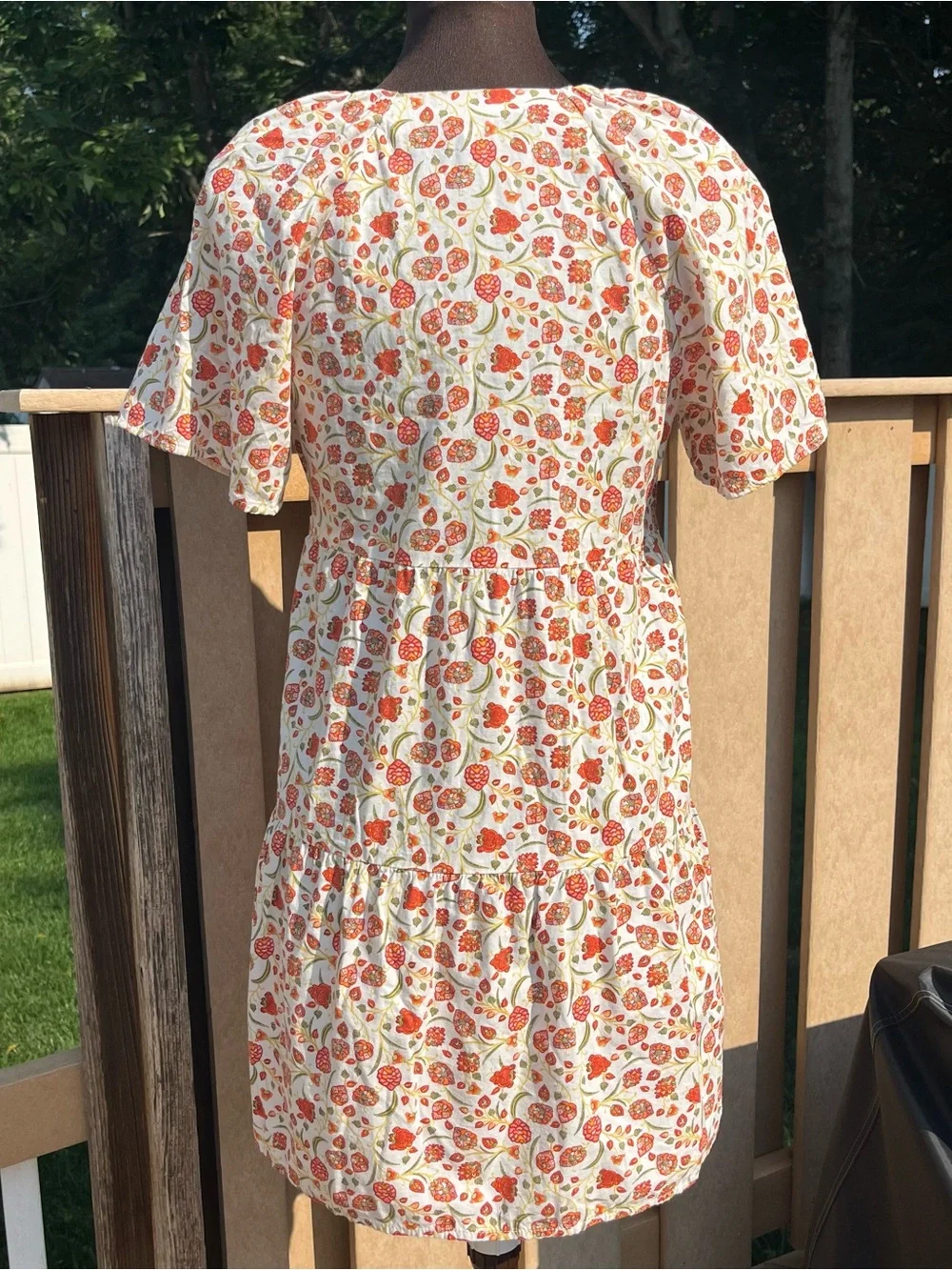 Old Navy Women’s Deep V-Neck Voluminous Tiered Mini Floral Swing Dress Size XSP